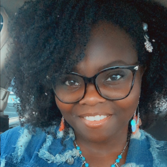 Meet your Posher, Princess Jazzmyn - Picture 3 of 4